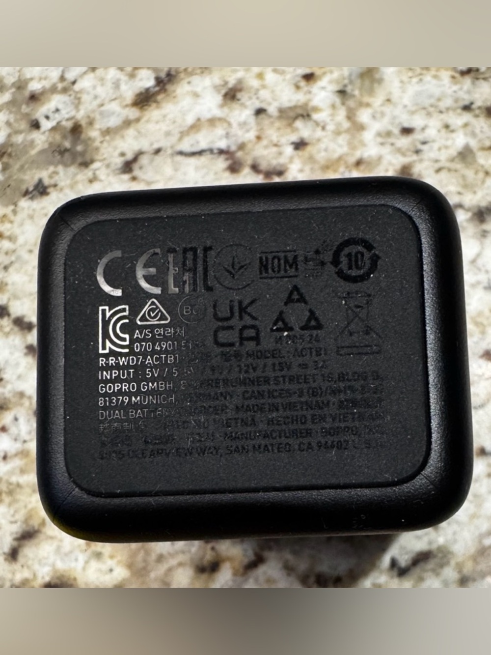 NEW GoPro Battery & USB Charger - Picture 4 of 6